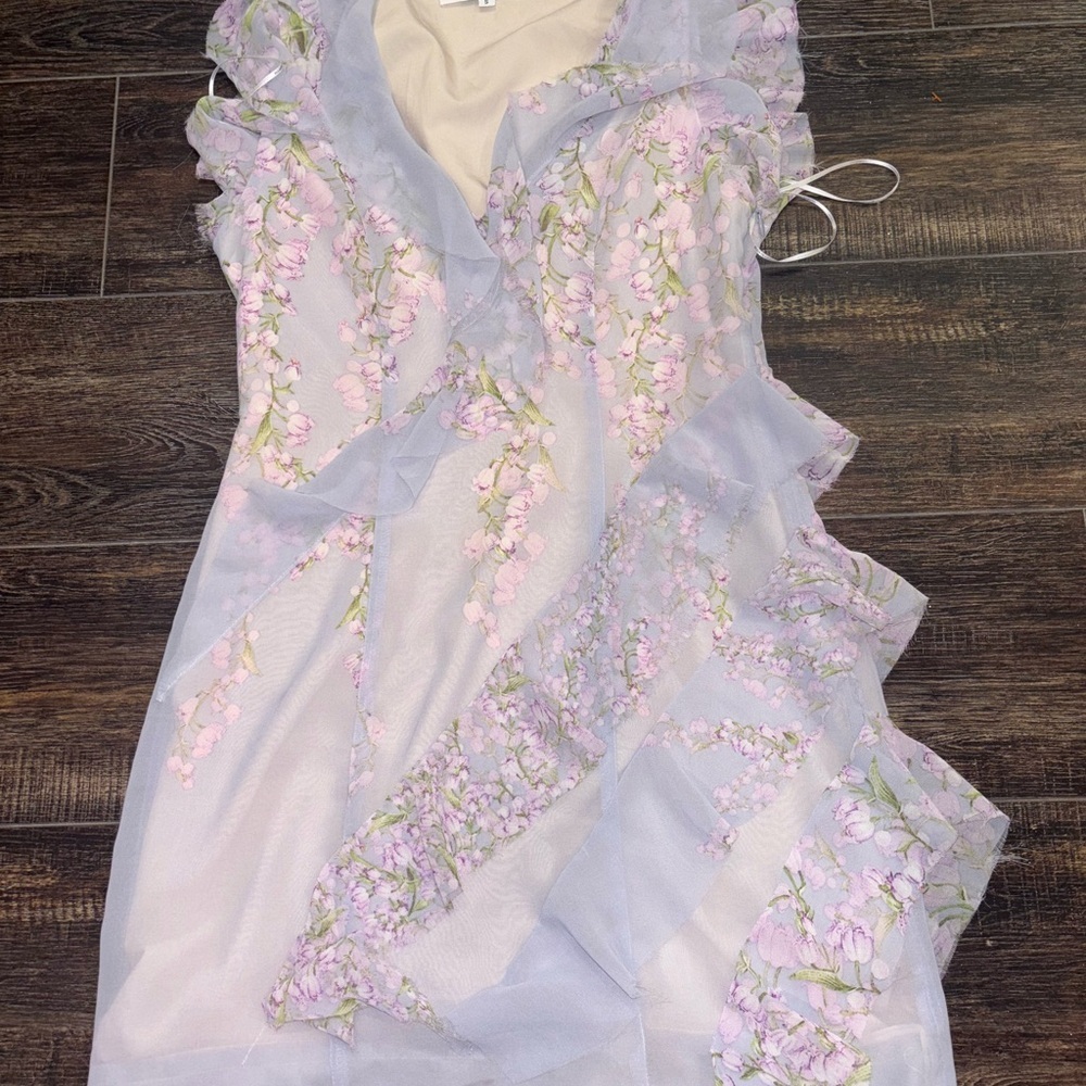 Elliatt Mediterranean Lavender Floral Mini Dress - Picture 4 of 10